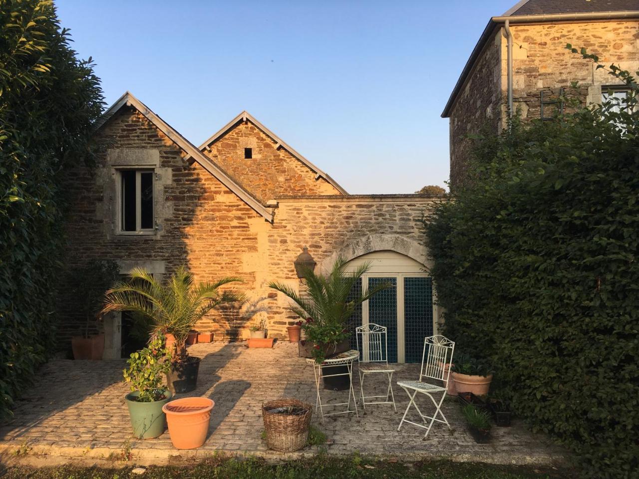 Отель Manoir De La Riviere Saint-Louet-sur-Seulles Экстерьер фото